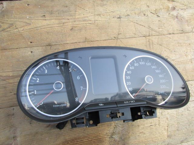 【中古】中古部品 VW ポロ 6RCBZ ｽﾋﾟｰﾄﾞﾒｰﾀｰ 【3310190100-001245379761400】
