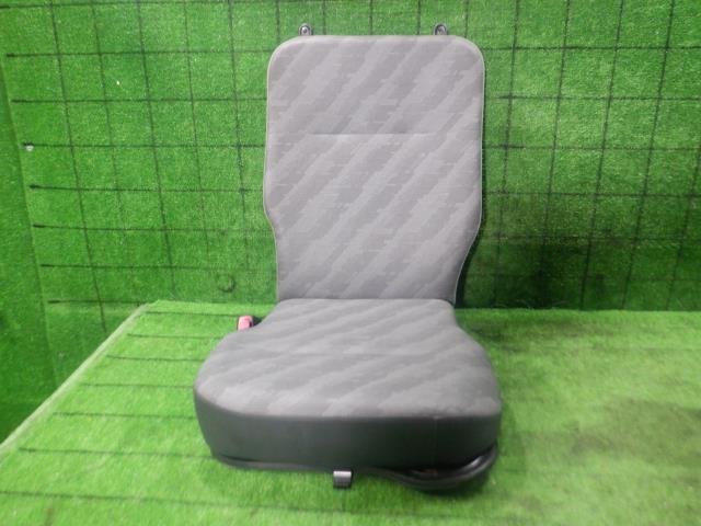 【中古】中古部品 キャリィ DA65T ｱｼｽﾀﾝﾄｼｰﾄ 【3330420100-230516000370600】 6,391円
