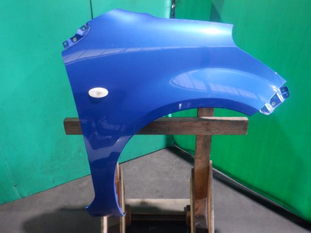 【中古】中古部品 スプラッシュ XB32S 右ﾌﾛﾝﾄﾌｪﾝﾀﾞｰ 【3340140100-000023376110600】