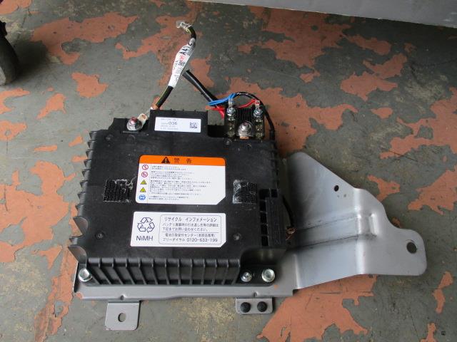 中古部品 eKスペース B11A バッテリー