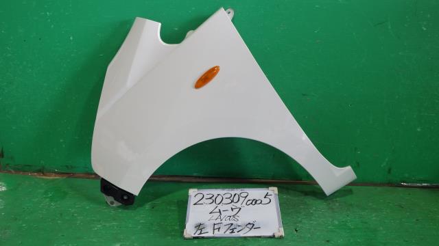 【中古】中古部品 ムーヴ LA100S 左ﾌﾛﾝﾄﾌｪﾝﾀﾞｰ 【3330340100-230309000510700】