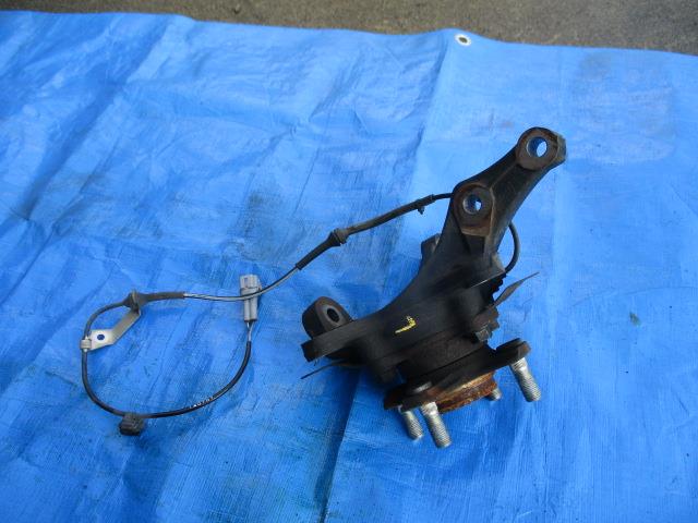 【中古】中古部品 ワゴンＲ MH44S 左ﾌﾛﾝﾄﾅｯｸﾙﾊﾌﾞ 【3310190100-001659345544340】