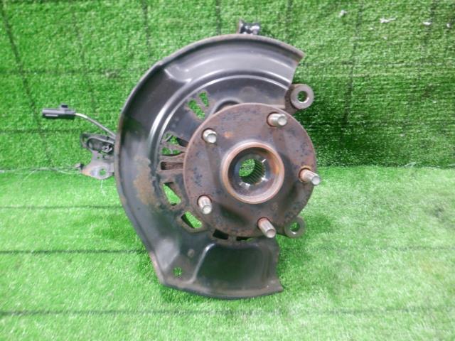 【中古】中古部品 ヴェルファイア ANH25W 右ﾌﾛﾝﾄﾅｯｸﾙﾊﾌﾞ 【3330420100-230522000244310】