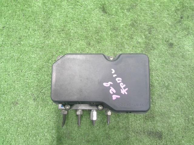 【中古】中古部品 キャロル HB25S ABSｱｸﾁｭｴｰﾀｰ 【3310200100-000017272942500】