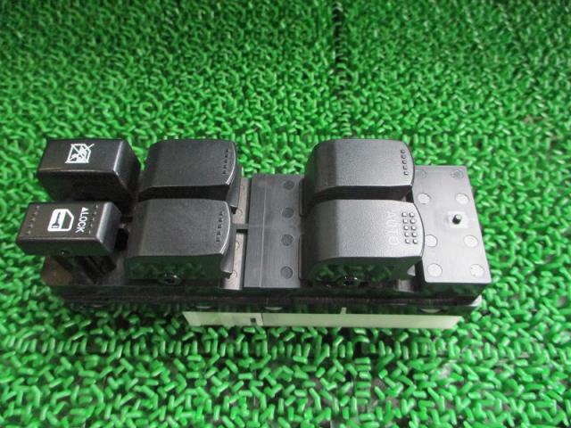 【中古】中古部品 スイフト ZC71S ﾊﾟﾜｰｳｲﾝﾄﾞｳｽｲｯﾁ 【3500080000-230207000461900】