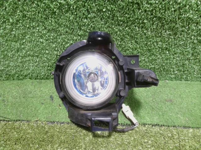 【中古】中古部品 リーフ AZE0 右ﾌｫｸﾞﾗﾝﾌﾟ 【3260300000-230523003010850】