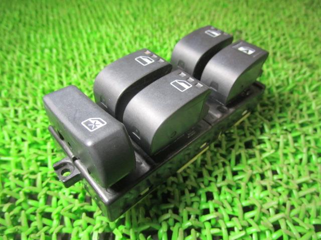 【中古】中古部品 ミラココア L675S ﾊﾟﾜｰｳｲﾝﾄﾞｳｽｲｯﾁ 【3330540100-230531000161900】