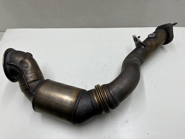 【中古】中古部品 BMW 7シリーズ KA30 触媒 【3310070100-000213006422400】