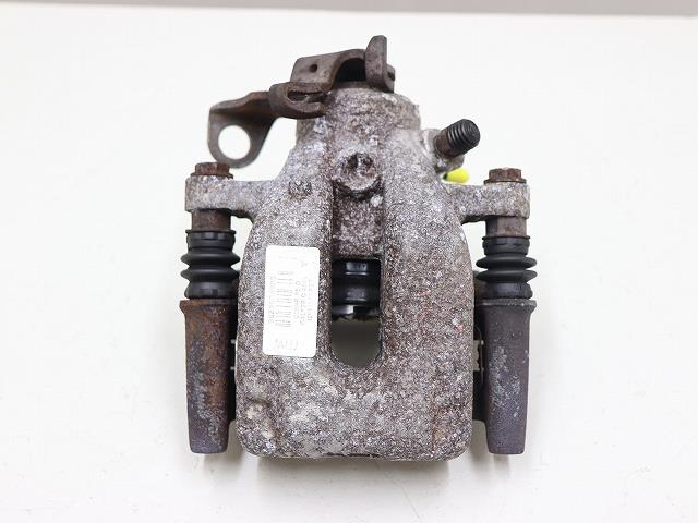 【中古】中古部品 シトロエン C4 B5NFU 右ﾘｱｷｬﾘﾊﾟｰ 【3310070100-000183019644430】