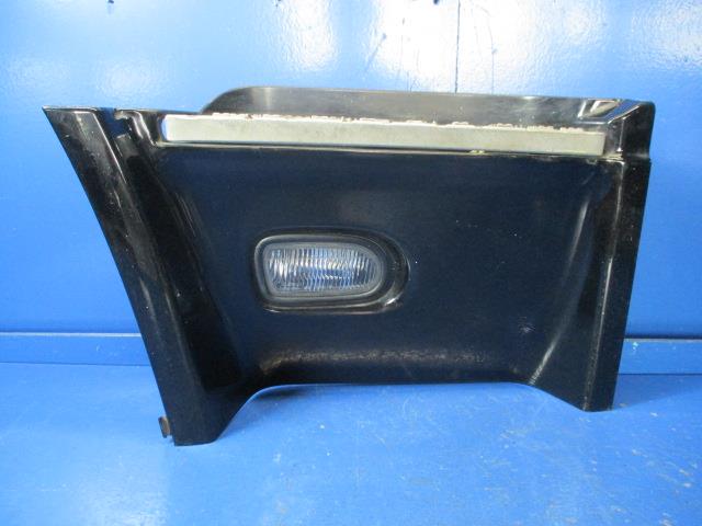 【中古】中古部品 UDトラクター GK6XAB 右ｻｲﾄﾞｽﾃｯﾌﾟ 【3310270100-000013574513700】｜e-cleマート