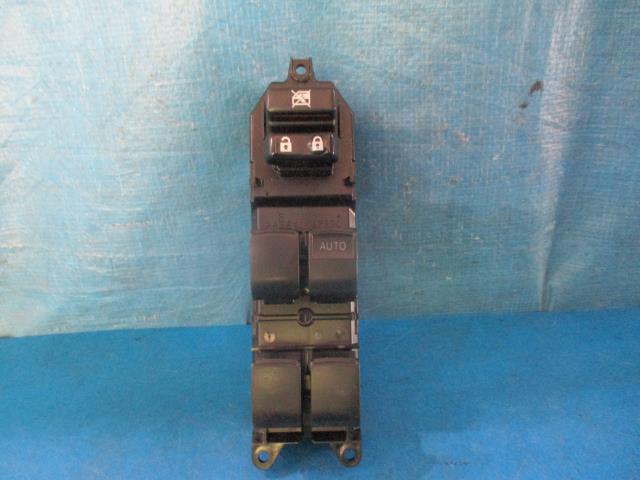 【中古】中古部品 アクア NHP10 ﾊﾟﾜｰｳｲﾝﾄﾞｳｽｲｯﾁ 【3310160100-000004270261900】