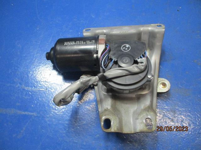 【中古】中古部品 いすゞ大型車 CYJ77C ﾌﾛﾝﾄﾜｲﾊﾟｰﾓｰﾀｰ 【3310270100-000013628961600】