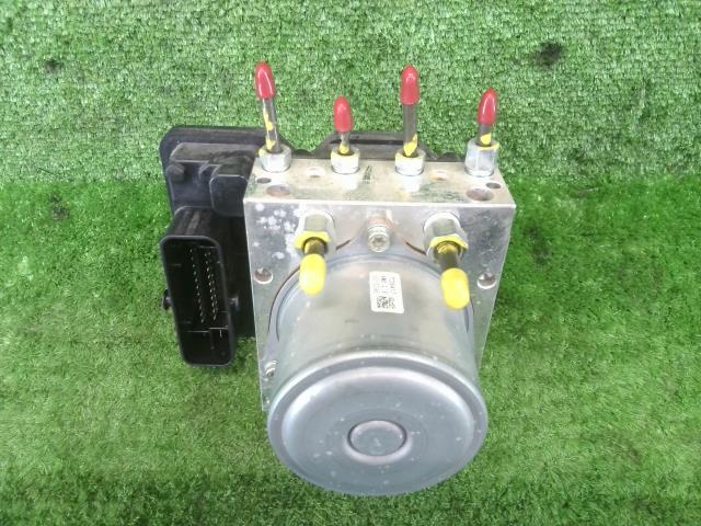 【中古】中古部品 リーフ ZE1 ABSｱｸﾁｭｴｰﾀｰ 【3330990100-230523000142500】