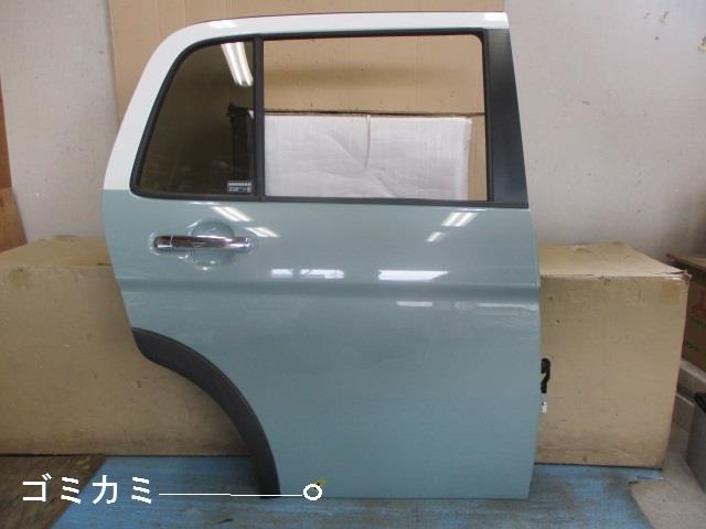 【中古】中古部品 ラパン HE33S 右ﾘｱﾄﾞｱ 【3330650100-000233018913300】｜e-cleマート