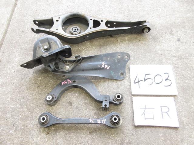 【中古】中古部品 VW ゴルフ 1KCBZ 右ﾘｱﾛｱｱｰﾑ 【3500170000-230613503751820】