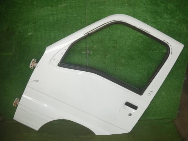 【中古】中古部品 サンバー TT2 左ﾌﾛﾝﾄﾄﾞｱ 【3330370100-000233014613200】