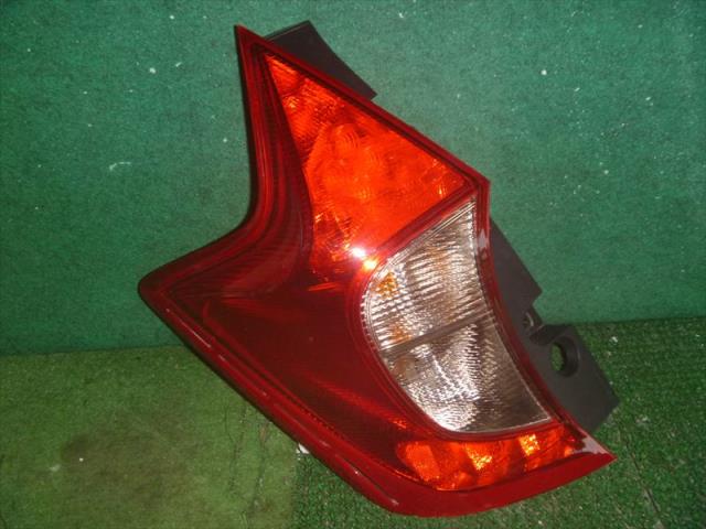【中古】中古部品 ノート E12 左ﾃｰﾙﾗﾝﾌﾟ 【3330370100-000233014715600】
