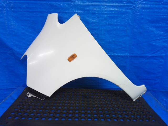 【中古】中古部品 ライフ JB5 左ﾌﾛﾝﾄﾌｪﾝﾀﾞｰ 【3310200100-000017083810700】