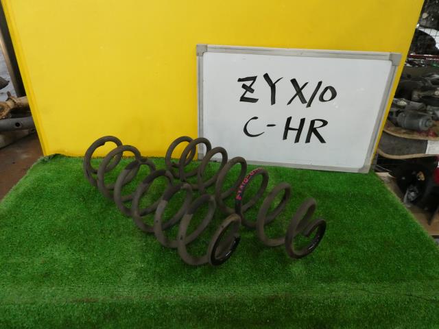 【中古】中古部品 Ｃ－ＨＲ ZYX10 ﾘｱｽﾌﾟﾘﾝｸﾞｾｯﾄ 【3331010600-230620000351400】