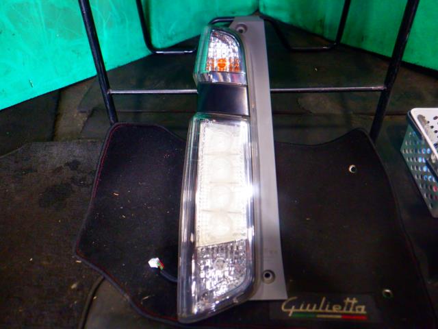【中古】中古部品 N-WGN JH1 左テールランプ 【3340140100-000023382115600】