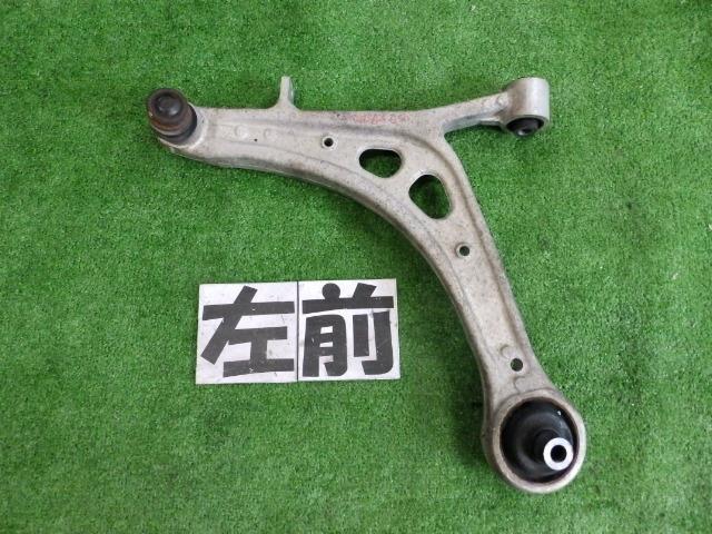 【中古】中古部品 インプレッサ GRF 左フロントロアアーム 【3260250000-000023075951740】|e-cleマート