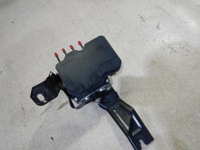 【中古】中古部品 アルト HA36S ABSｱｸﾁｭｴｰﾀｰ 【3330810100-230626000342500】