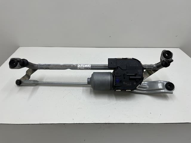 【中古】中古部品 VW ゴルフオールトラック AUCJSF フロントワイパーモーター 【3310070100-000090746861600】