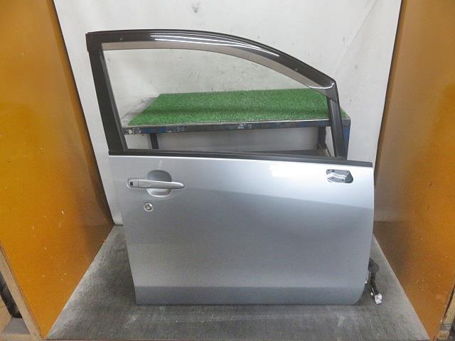 【中古】中古部品 ムーヴ LA100S 右ﾌﾛﾝﾄﾄﾞｱ 【3330380100-000035020813100】