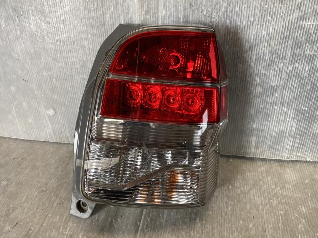 【中古】中古部品 スペイド NCP145 右ﾃｰﾙﾗﾝﾌﾟ 【3330580100-000233014415500】