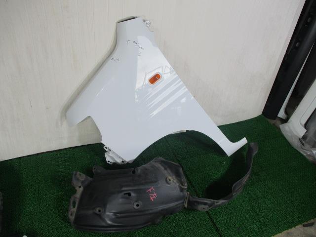 【中古】中古部品 N−VAN JJ1 左フロントフェンダー 【3310190100-000233010110700】|e-cleマート