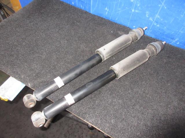 【中古】中古部品 ライフ JC1 右ﾘｱｼｮｯｸｱﾌﾞｿｰﾊﾞｰ 【3310220100-230619000150700】