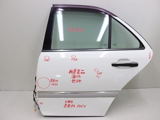 【中古】中古部品 ベンツ Cクラス 202023 左ﾘｱﾄﾞｱ 【3310070100-000173015513400】