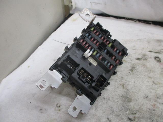 【中古】中古部品 セフィーロ A33 ﾋｭｰｽﾞﾎﾞｯｸｽ 【3540020100-000005071167800】 23,508円