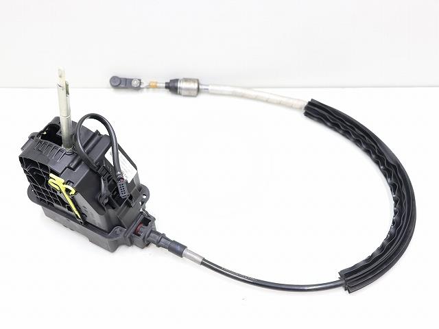 【中古】中古部品 VW ゴルフ 1KCBZ ｼﾌﾄﾚﾊﾞｰ 【3310070100-000213000137850】