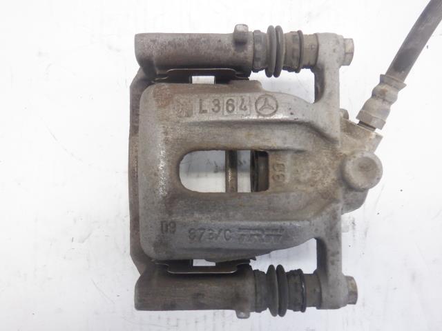【中古】中古部品 ベンツ Bクラス 245232 右ﾘｱｷｬﾘﾊﾟｰ 【3310250100-000233012544430】