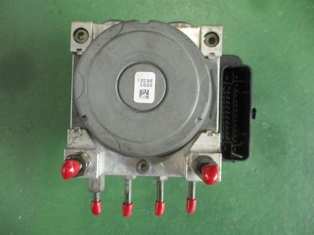 【中古】中古部品 ワゴンＲ MH34S ABSｱｸﾁｭｴｰﾀｰ 【3310590000-000006400642500】