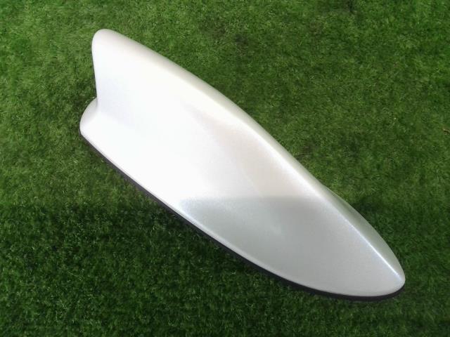 【中古】中古部品 プリウス ZVW51 ｱﾝﾃﾅ 【3330990100-230608000161000】