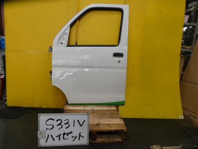 【中古】中古部品 ハイゼット S331V 左ﾌﾛﾝﾄﾄﾞｱ 【3331010600-230615000213200】