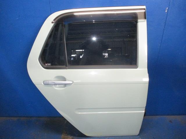 【中古】中古部品 ミラトコット LA550S 右ﾘｱﾄﾞｱ 【3310270100-000013698313300】