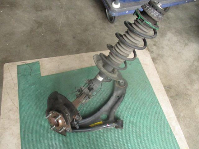 【中古】中古部品 フィット GP5 右ﾌﾛﾝﾄｽﾄﾗｯﾄ 【3310190100-000233010350100】
