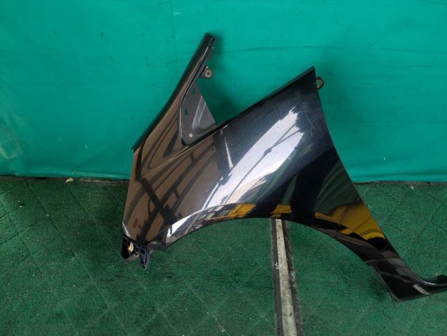 【中古】中古部品 フィット GE6 左ﾌﾛﾝﾄﾌｪﾝﾀﾞｰ 【3310080100-230421000110700】