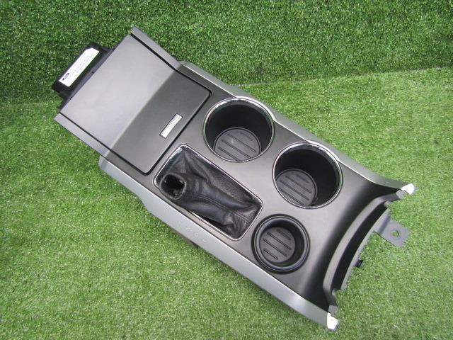 【中古】中古部品 フォード エクスプローラー 1FMHK9 ｺﾝｿｰﾙﾎﾞｯｸｽ 【3330200100-220703000077100】