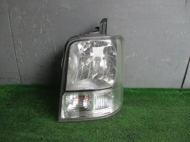 【中古】中古部品 エブリィ DV64V 左ﾍｯﾄﾞﾗﾝﾌﾟ 【3330560100-230628000110900】