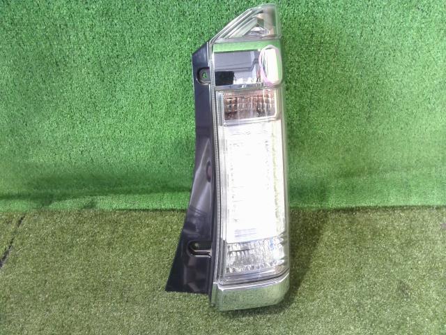 【中古】中古部品 Ｎ－ＢＯＸスラッシュ JF1 右ﾃｰﾙﾗﾝﾌﾟ 【3260070000-230714000315500】