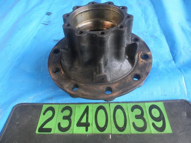 【中古】中古部品 いすゞ大型車 CYL77A ﾘｱﾊﾌﾞ 【3310040100-000234003944471】｜e-cleマート