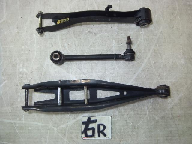 【中古】中古部品 エクシーガ YA4 右ﾘｱﾛｱｱｰﾑ 【3310050100-230414000251820】