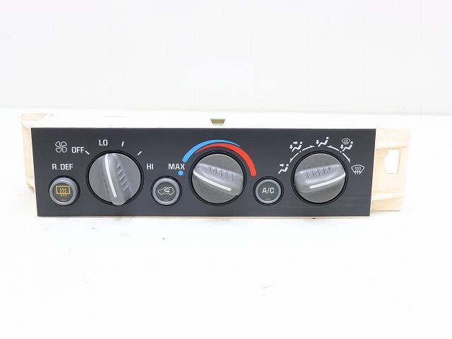 【中古】中古部品 シボレー サバーバン CKSB A/Cｽｲｯﾁﾊﾟﾈﾙ 【3310070100-000213003260900】