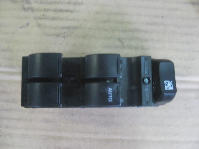 【中古】中古部品 ＡＺワゴン MJ23S ﾊﾟﾜｰｳｲﾝﾄﾞｳｽｲｯﾁ 【3310050100-000974222761900】