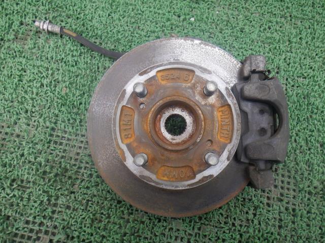 【中古】中古部品 アルト HA25S 右ﾌﾛﾝﾄﾅｯｸﾙﾊﾌﾞ 【3310250100-000233019744310】