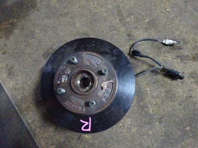 【中古】中古部品 ワゴンＲソリオ MA34S 右ﾌﾛﾝﾄﾅｯｸﾙﾊﾌﾞ 【3310410000-000223108844310】
